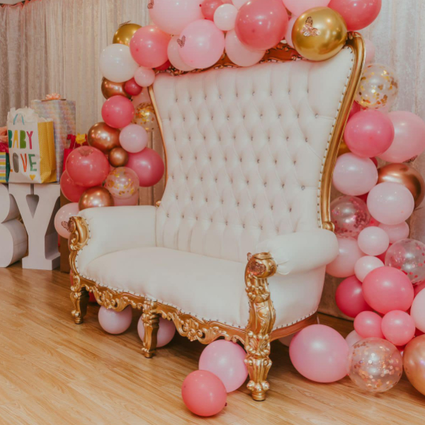 White and Gold Double Throne Seating